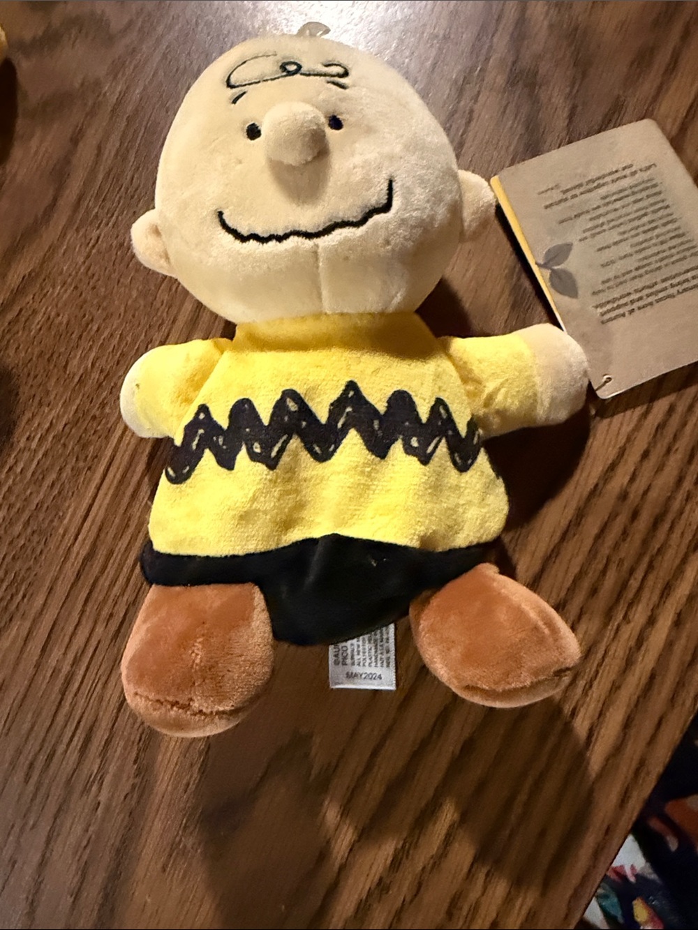 Peanuts Plush Toy Bundle - Snoopy, Woodstock, Lucy, Charlie Brown - Multicolor - Picture 5 of 5